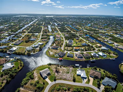 9422 IMPALA Circle, Port Charlotte, FL, 33981 — photo 2