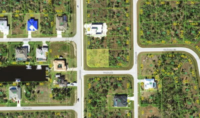 10072 ST PAUL Drive, Port Charlotte, FL, 33981 — photo 2