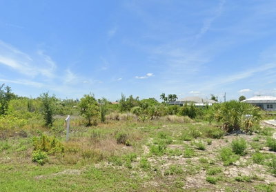 15642 APPLEWHITE Circle, Port Charlotte, FL, 33981 — photo 2