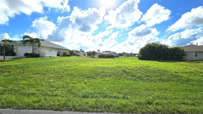 144 LONG MEADOW Lane, Rotonda West, FL, 33947 — photo 2