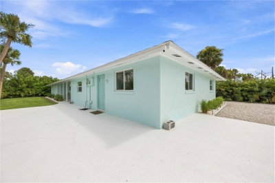 101 RIVERVIEW Avenue, Englewood, FL, 34223 — photo 2