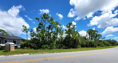 9500 HALLENDALE Drive, Port Charlotte, FL, 33981 — photo 2