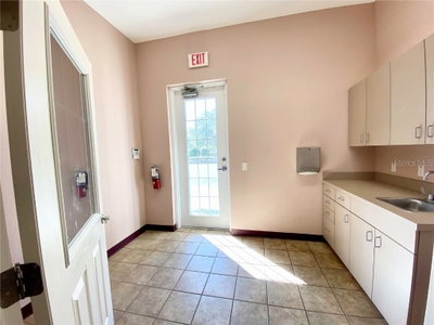 929 US 27/441, Lady Lake, FL, 32159 — photo 2