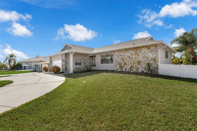 3848 TOPSAIL Trail, New Port Richey, FL, 34652 — photo 2