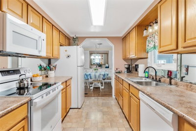 2470 KAREN Drive, Mount Dora, FL, 32757 — photo 2