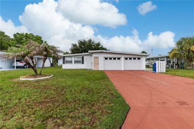 1030 CAPELLA Drive, Tavares, FL, 32778 — photo 2