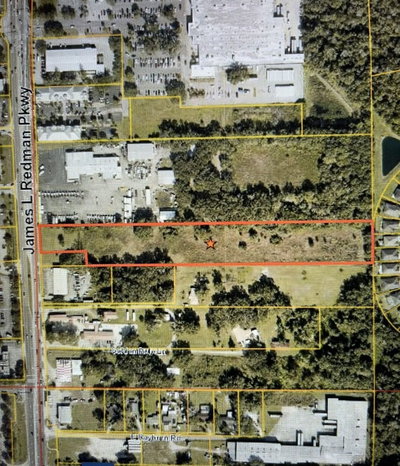 2906 JAMES L REDMAN Parkway, Plant City, FL, 33566 — photo 2