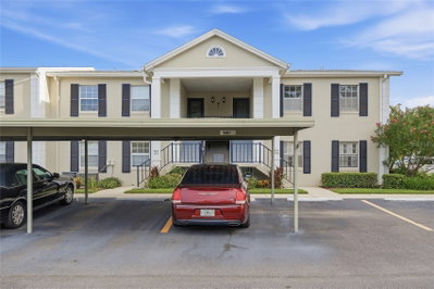 689 LAKE HOWARD Drive, Winter Haven, FL, 33880 — photo 2