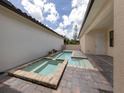 922 VENICE Avenue, Venice, FL, 34285 — photo 2