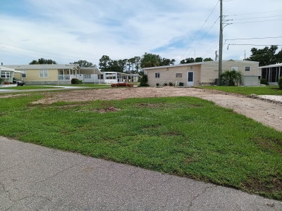825 CAREFREE, Venice, FL, 34285 — photo 2