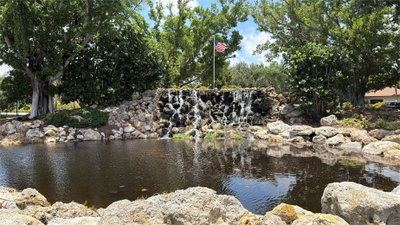 622 BIRD BAY Drive, Venice, FL, 34285 — photo 2