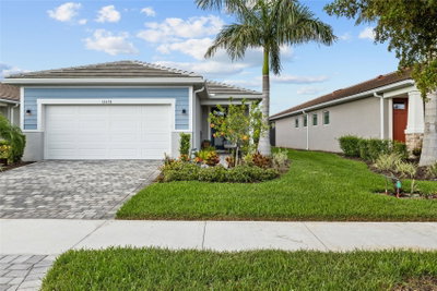 12458 SOMATIC Court, Venice, FL, 34293 — photo 2