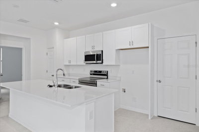 1194 ATLANTIC Avenue, Fruitland Park, FL, 34731 — photo 2
