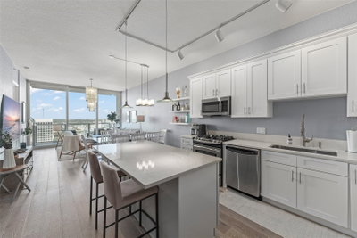 150 ROBINSON Street, Orlando, FL, 32801 — photo 2