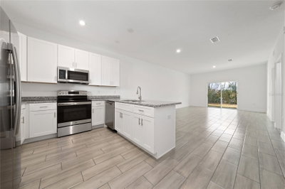 462 LAKE SHORE Parkway, Davenport, FL, 33896 — photo 2