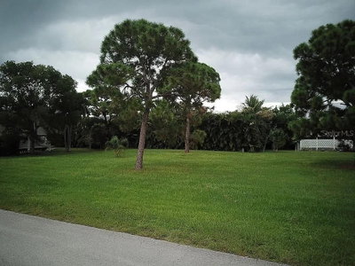 7883 BREAKWATER Court, Bokeelia, FL, 33922 — photo 2