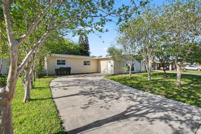 722 GALSWORTHY Avenue, Orlando, FL, 32809 — photo 2