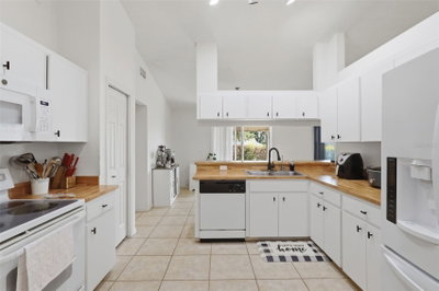 774 BARCLAY Terrace, Lake Wales, FL, 33853 — photo 2