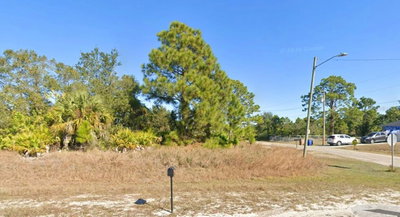 885 MILWAUKEE Boulevard, Lehigh Acres, FL, 33974 — photo 2