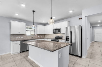 16033 BEACHBERRY Drive, North Fort Myers, FL, 33917 — photo 2