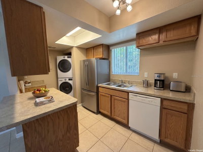 5568 GREEN SHADOWS Place, Orlando, FL, 32811 — photo 2