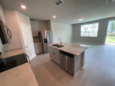 513 LEGACY LOOP, Davenport, FL, 33896 — photo 2