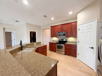 5605 WINDSONG OAK Drive, Leesburg, FL, 34748 — photo 2