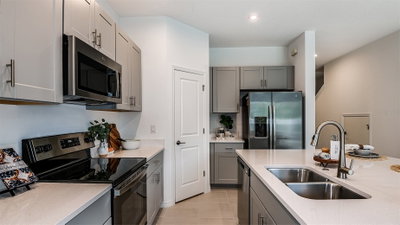 8433 LUNAR SKYE Street, Sarasota, FL, 34241 — photo 2
