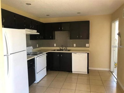 330 COLONADE Court, Kissimmee, FL, 34758 — photo 2