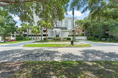 530 CENTRAL Boulevard, Orlando, FL, 32801 — photo 2