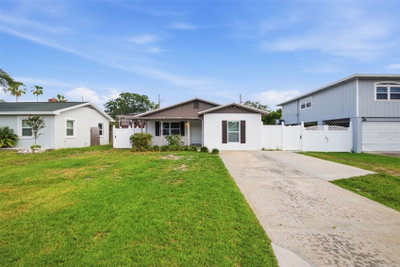 1842 SHORE ACRES Boulevard, St Petersburg, FL, 33703 — photo 2