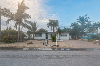 747 PRUITT Drive, Madeira Beach, FL, 33708 — photo 2
