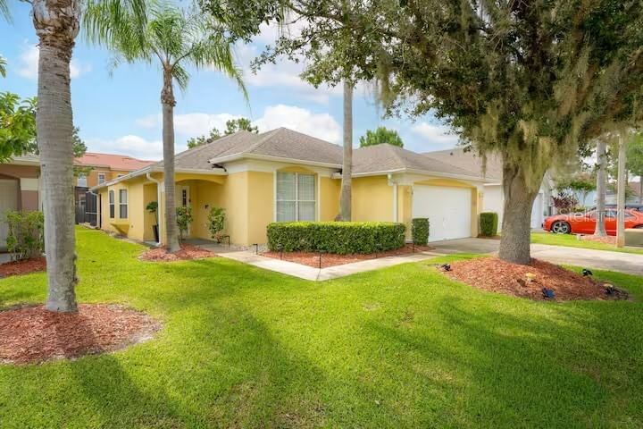 1017 LAKE BERKLEY DR, Kissimmee, FL, 34746