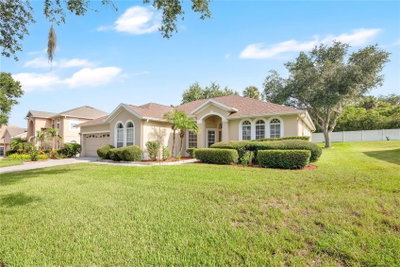 253 BEACON POINTE Drive, Ocoee, FL, 34761 — photo 2