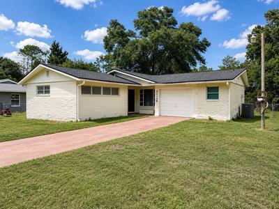 21136 HONEYSUCKLE Street, Dunnellon, FL, 34431 — photo 2