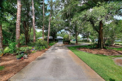 7 LAKE ARROWHEAD Drive, Winter Haven, FL, 33880 — photo 2