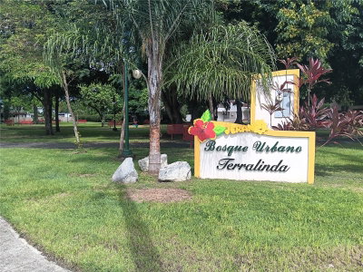 URB. TERALINDA CALLE TOLEDO, Caguas, PR, 00725 — photo 2