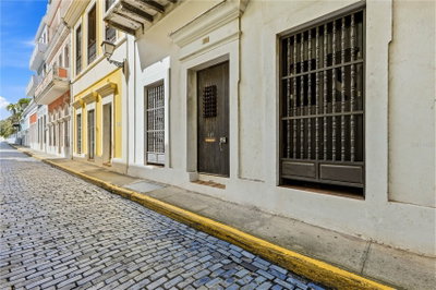 418-419 NORZAGARAY AND SOL Streets, San Juan, PR, 00901 — photo 2