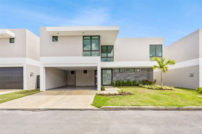 RIVIERA PARKVIE SALONGA Street, Bayamon, PR, 00961 — photo 2