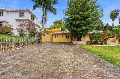 2 CALLE J, Guaynabo, PR, 00966 — photo 2