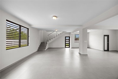 4 REXVILLE VAN SCOY, Bayamon, PR, 00957 — photo 2