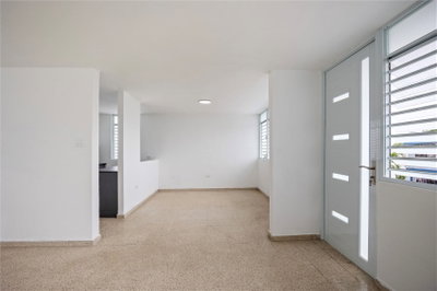 53 URB. MIRAFLORES, Bayamon, PR, 00957 — photo 2