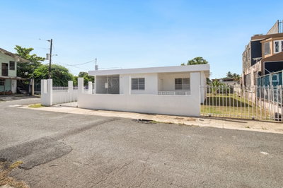 3 URB. TOAVILLE, Toa Baja, PR, 00949 — photo 2