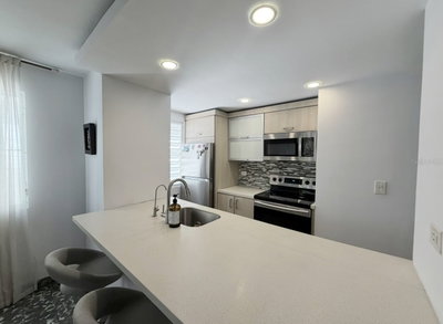 710 AVE FERNANDEZ JUNCOS, San Juan, PR, 00907 — photo 2