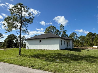 1121 FLORENCE Street, Lehigh Acres, FL, 33974 — photo 2