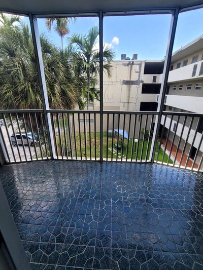 1690 191TH Street, Miami, FL, 33179 — photo 2