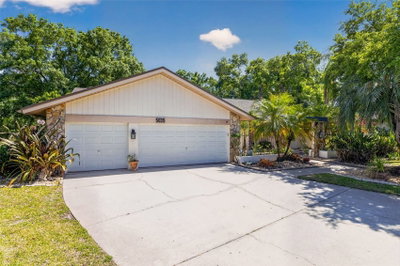5035 BARROWE Drive, Tampa, FL, 33624 — photo 2
