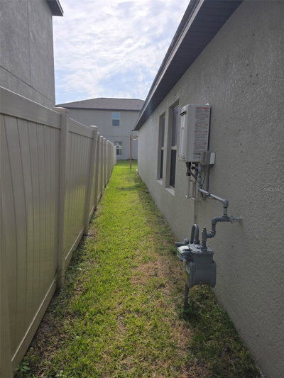 5104 DANDELION Street, Apollo Beach, FL, 33572 — photo 2