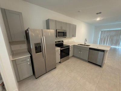 2984 SKYLINE Loop, Poinciana, FL, 34758 — photo 2
