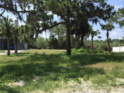 1612 SEA BREEZE Drive, Tarpon Springs, FL, 34689 — photo 2
